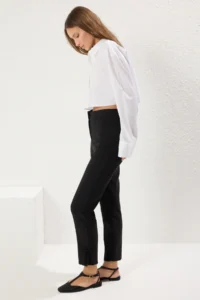TRENDYOLMİLLA Black Cigarette Cuffs Bow Detailed Weaving Pants - Image 3
