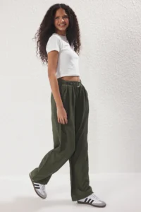 TRENDYOLMİLLA Khaki Soft Touch Arched Wide Leg/Wide Leg Pants - Image 2