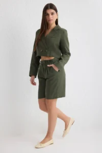 TRENDYOLMiLLA Khaki linen look Regular Size Weaving Shorts & Bermuda - Image 2