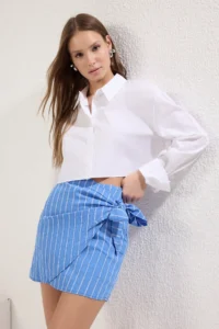 TRENDYOLMiLLA Mavi Striped Double breasted Mini Weaving Shorts Skirt - Image 2