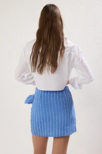 TRENDYOLMiLLA Mavi Striped Double breasted Mini Weaving Shorts Skirt - Image 4