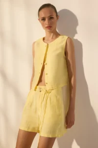 TRENDYOLMiLLA Yellow 100% Linen Beli Binding Detailed Mini Shorts - Image 2