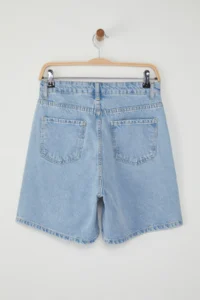 TRENDYOLMİLLA Light Blue Slit Detailed Regular Waist Denim Bermuda - Image 7