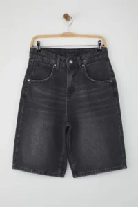 TRENDYOLMİLLA Black Soluk Efekt Vintage Regular Waist denim Jorts Bermuda - Image 5