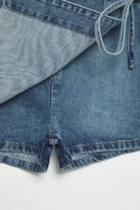 TRENDYOLMiLLA Mavi Double breasted Binding Detailed Regular Waist denim Shorts Skirt - Image 6