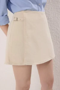 TRENDYOLMiLLA Ecru Accessory Detailed High Waist denim Shorts Skirt - Image 12