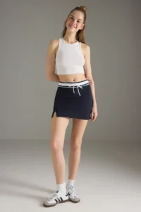 TRENDYOLMİLLA Navy Blue Elastic Waist slit Mini Knitting Shorts Skirt - Image 2