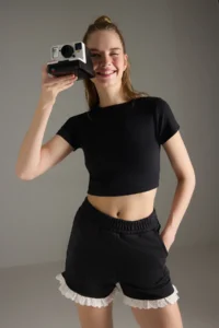 TRENDYOLMiLLA Black embroidery and Pocket Detail Mini Shorts & Bermuda - Image 2