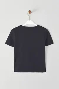 TRENDYOLMİLLA Anthracite Cherry Printed Fitted Printed Knitting T-Shirt - Image 6