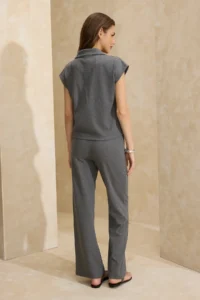 TRENDYOLMİLLA Anthracite Fitted/Body-Sitting buttoned Pipe Both interlock Knitting Top and Bottom Set - Image 4