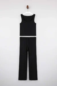 TRENDYOLMİLLA Wardrobe Essentials-Black Fitted Sleeveless Knitting Top and Bottom Set - Image 5