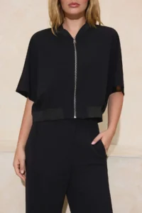 TRENDYOLMİLLA Black relaxed Zippered Long Sleeve Pocket Detail Scuba Crepe Knitting Top and Bottom Set - Image 3