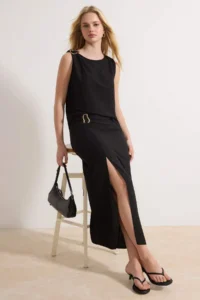 TRENDYOLMİLLA Black Accessory and Slit Detailed Blouse-Skirt Weaving Bottom - Top Set - Image 2