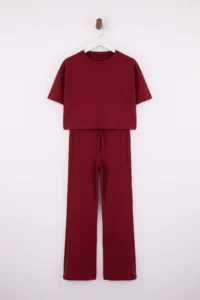 TRENDYOLMİLLA Burgundy relaxed Drop Sleeve Short Sleeve Pipe Both Cotton Rib Knitting Top and Bottom Set - Image 5