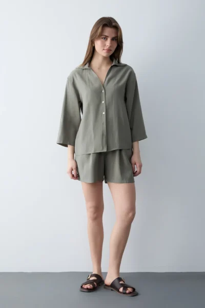 TWOSS26AU00073-KHAKI_1