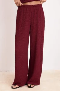 TRENDYOLMİLLA Burgundy Fitted Sleeveless Wide Leg textured Knitting Top and Bottom Set - Image 3