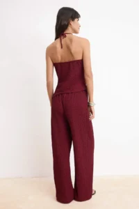 TRENDYOLMİLLA Burgundy Fitted Sleeveless Wide Leg textured Knitting Top and Bottom Set - Image 4