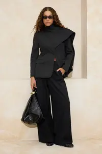 TRENDYOLMİLLA Black Shawl Yaka Regular/Normal Pattern Weaving Lined padded Blazer Jacket