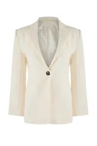 TRENDYOLMİLLA Limited Edition Off White Fitted Weaving Blazer Jacket - Image 6