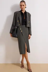TRENDYOLMİLLA Anthraci Button Detailed Crop Lined Padded Blazer Jacket