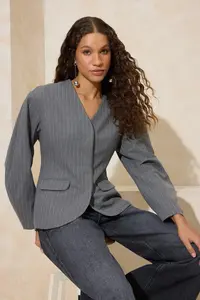 TRENDYOLMİLLA Gray Striped Sleeve Detailed Fitted Lined padded Weaving Blazer Jacket - Image 2