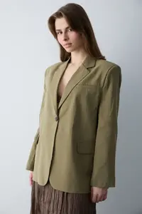 TRENDYOLMİLLA Khaki Modal Weaving Tek Bodysuit Oversized Seasonal Blazer Jacket - Image 2