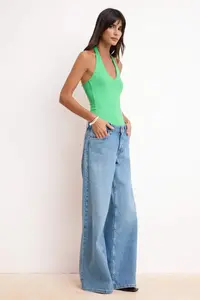 TRENDYOLMİLLA Green Fitted Cowl Neck Sleeveless Low-cut back snaps Polyamide Knitting Bodysuit .D.00011 - Image 2