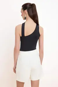 TRENDYOLMİLLA Black Plain Fitted Asymmetric Yaka Sleeveless snaps Flexible Knitting Bodysuit .D.00017 - Image 4