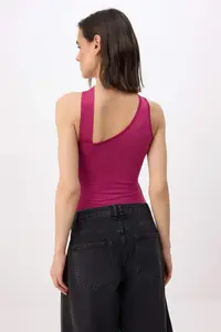 TRENDYOLMİLLA Fuchsia Plain Fitted Asymmetric Yaka Sleeveless snaps Flexible Knitting Bodysuit .D.00017 - Image 4