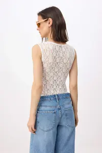 TRENDYOLMİLLA Ecru Fitted V-neck Sleeveless snaps Lace Knitting Bodysuit .D.00022 - Image 4