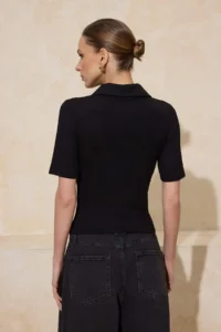 TRENDYOLMİLLA Black Fitted Polo Shirt Collar buttoned Soft Knitting Blouse - Image 4