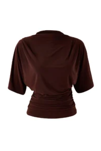 TRENDYOLMİLLA Brown Fitted Boat Neck Bat Arm Short Sleeve Flexible Knitting Blouse - Image 5