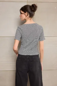 TRENDYOLMİLLA Teen Black Plaid Fitted buttoned Short Sleeve Shirred textured Knitting Blouse - Image 4