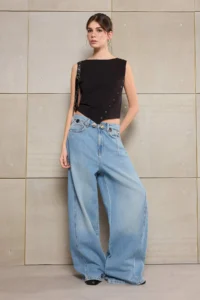 TRENDYOLMİLLA Teen Black Fitted Boat Neck Sleeveless Crop Cotton Flexible Knitting Blouse - Image 2
