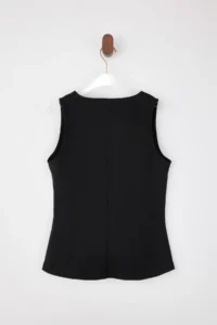 TRENDYOLMİLLA Black peplum V-neck Sleeveless interlock Knitting Blouse - Image 6