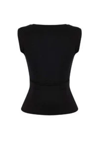 TRENDYOLMİLLA Black Fitted Boat Neck Sleeveless Soft Knitting Blouse - Image 7