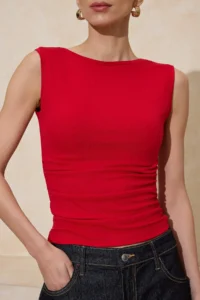 TRENDYOLMİLLA Rejection Fitted Boat Neck Sleeveless Soft Knitting Blouse - Image 3