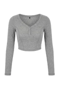 TRENDYOLMİLLA Gray Melange Fitted V-neck snaps Crop Soft Knitting Blouse - Image 6