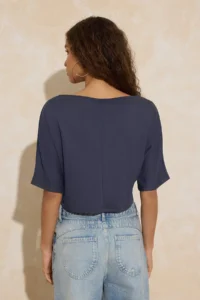 TRENDYOLMİLLA Anthracite relaxed Boat Neck Bat Arm Truvakar Crop Soft Touch Knitting Blouse - Image 4