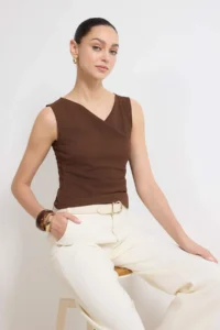 TRENDYOLMİLLA Brown Fitted Double breasted Sleeveless Shirred Scuba Crepe Knitting Blouse - Image 2