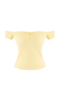 TRENDYOLMİLLA Yellow Fitted Carmen Collar Short Sleeve Shirred Ribbed Flexible Knitting Blouse - Image 5