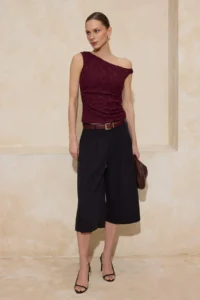 TRENDYOLMİLLA Burgundy Fitted Asymmetric Collar Drop Sleeve Sleeveless Lace Knitting Blouse - Image 2