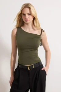 TRENDYOLMİLLA Khaki Fitted Asymmetric Collar Sleeveless Binding Detailed Flexible Knitting Blouse