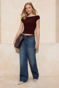 TRENDYOLMİLLA Brown Fitted Boat Neck Sleeveless Flexible Knitting Blouse - Image 2