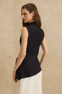 TRENDYOLMİLLA Black Asymmetric Godeli Dog collar Weaving Blouse - Image 4