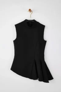 TRENDYOLMİLLA Black Asymmetric Godeli Dog collar Weaving Blouse - Image 5