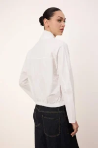 TRENDYOLMİLLA Trendyolmilla Wardrobe Essentials – White V-neck Weaving Blouse | - Image 4