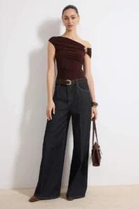 TRENDYOLMİLLA Brown Fitted Asymmetric Collar Accessory Detailed Flexible Knitting Blouse - Image 2