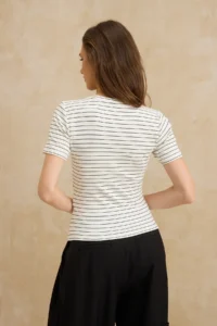TRENDYOLMİLLA Ecru Striped Fitted Short Sleeve Shirred Soft Knitting Blouse - Image 4