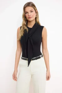 TRENDYOLMİLLA Black Fitted/Body-Fitting Sleeveless Binding Detailed Crop/Short Cotton Flexible Knitting Blouse